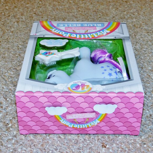 2023 Hasbro My Little Pony Blue Belle MIB Brand New MLP 40 Years - Picture 8 of 8